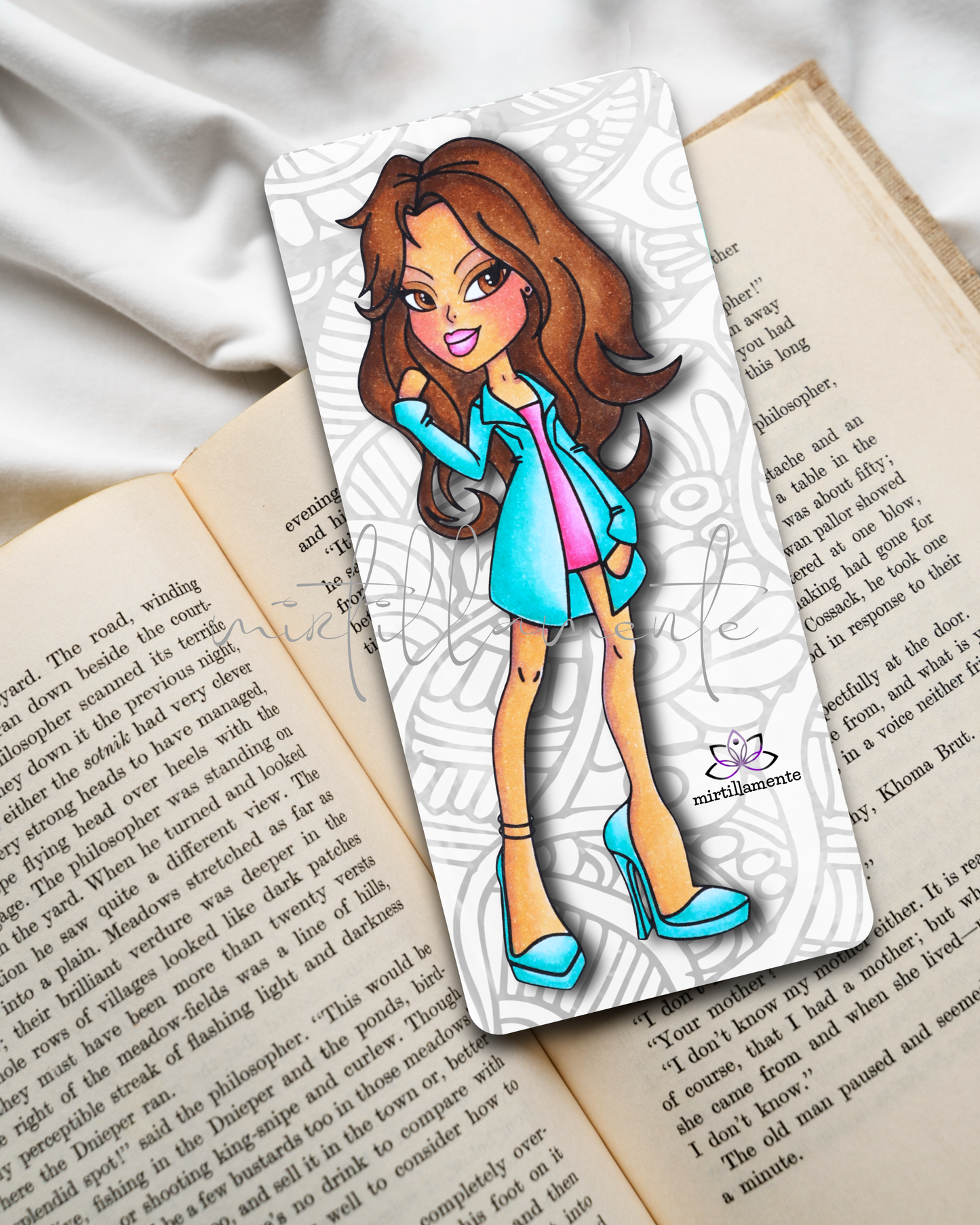 Bookmark Le Pine Collection: DANIELLE