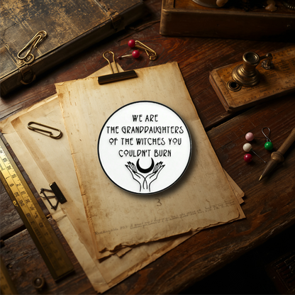 Spilla metallo - We Are the Granddaughters