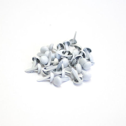 Mirtillamente: mini brads 4 mm WHITE x25 pcs